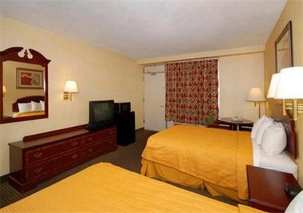 Quality Inn Takoma Park Εξωτερικό φωτογραφία