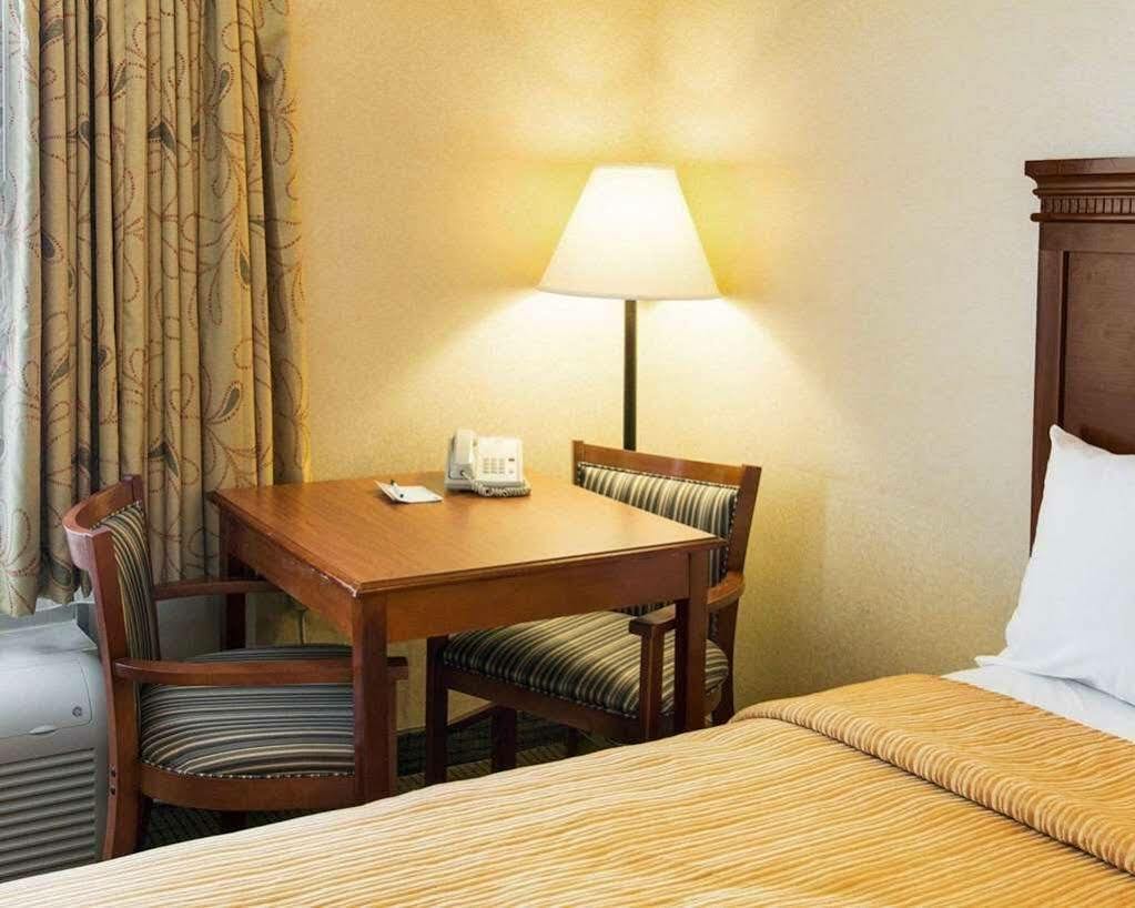 Quality Inn Takoma Park Εξωτερικό φωτογραφία