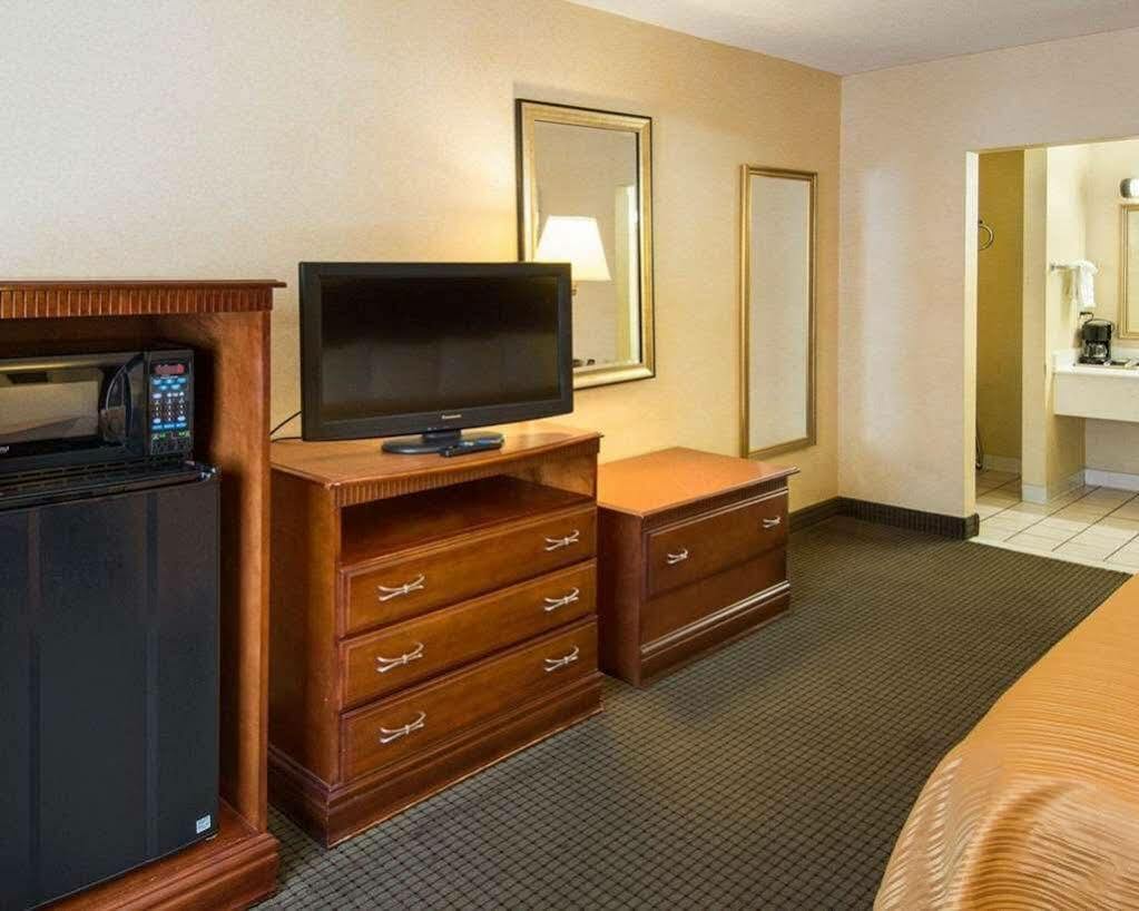 Quality Inn Takoma Park Εξωτερικό φωτογραφία